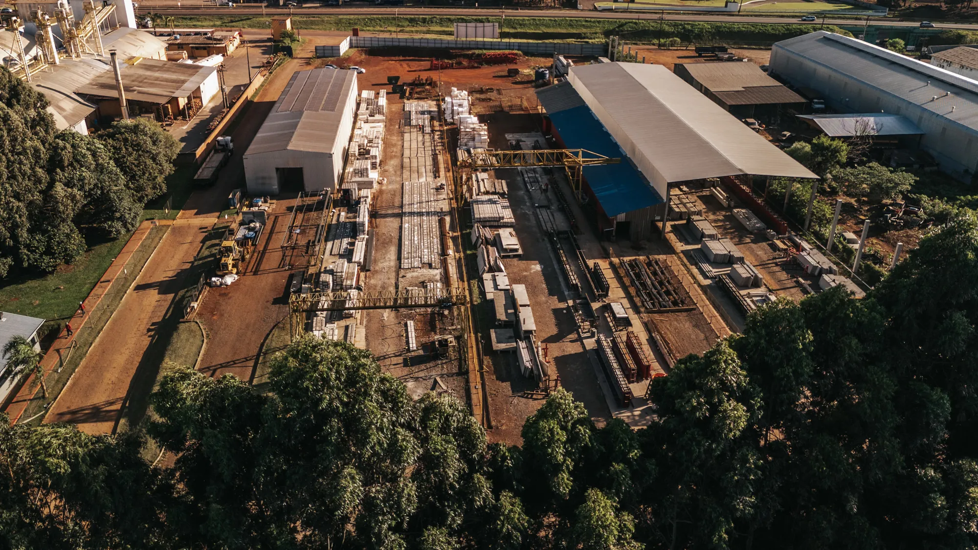 Vista aérea da fábrica de pré-moldados da Moldular em Cascavel/PR