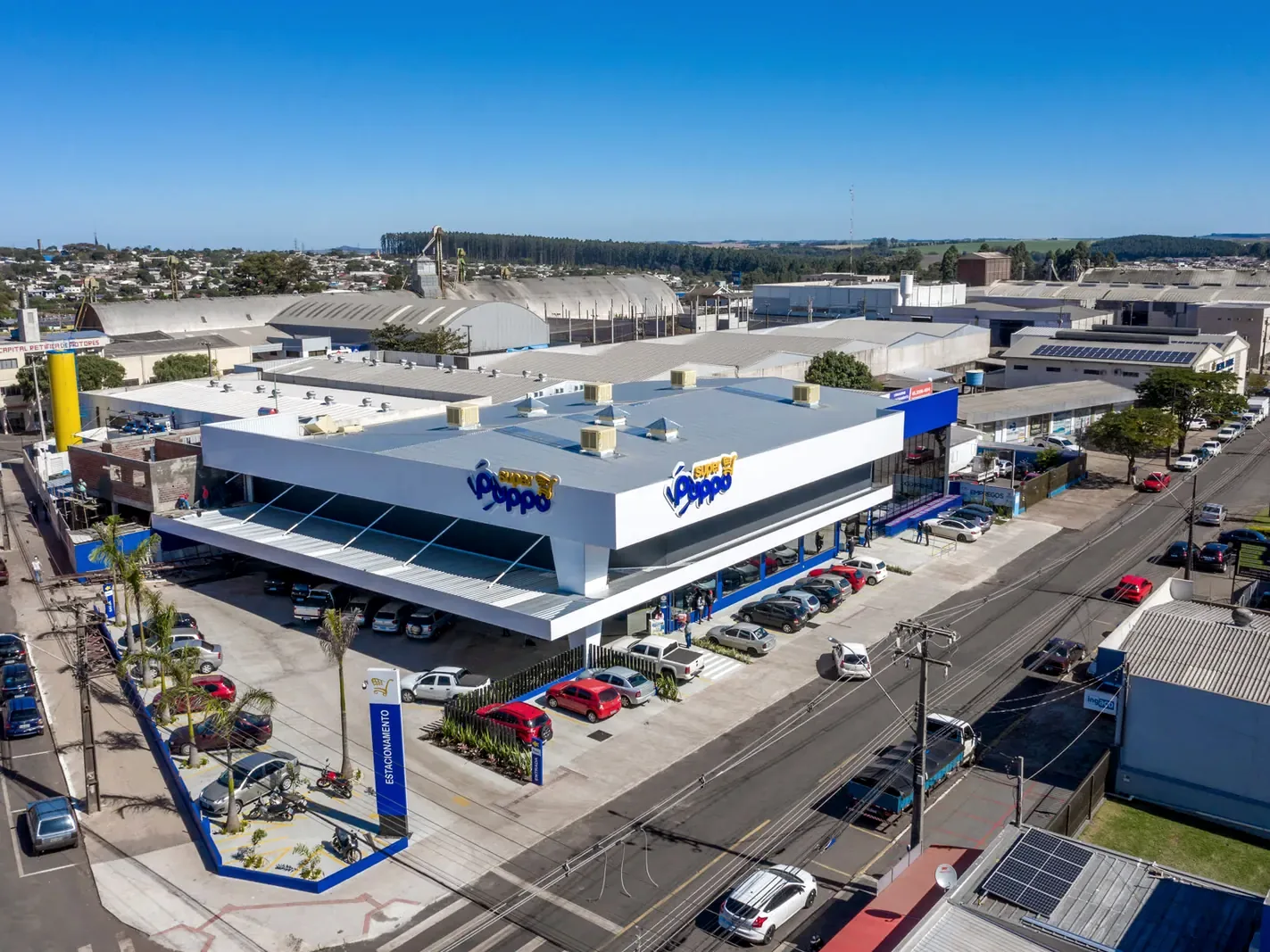 Obra comercial entregue em pré-moldado em Cascavel/PR